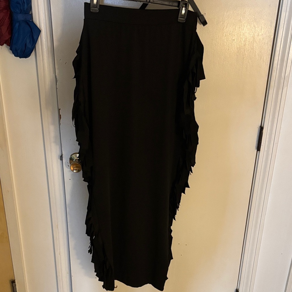 Chic Black Ruffle Pencil Skirt